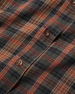 Harmony Plaid L/S Shirt, Moss / Bark 10 Harmony Plaid L/S Shirt, Moss / Bark -Butter Goods HarmonyPlaidLongsleeveShirtClose2